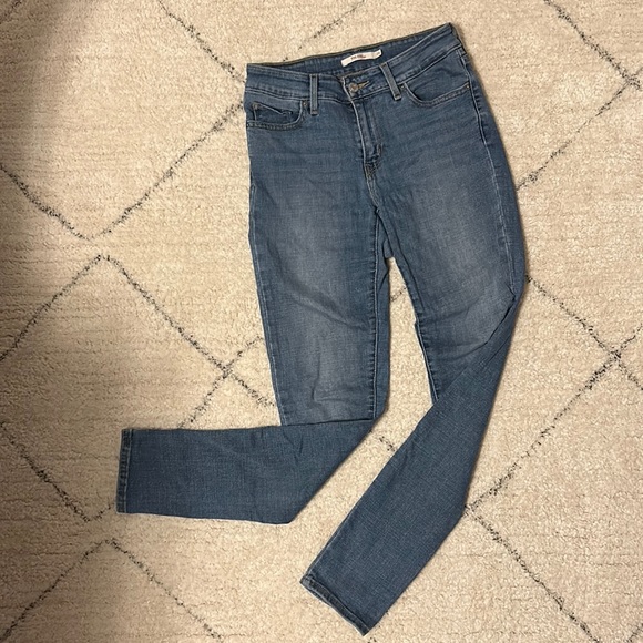 Levi’s 711 skinny blue jeans. - Picture 1 of 4
